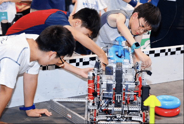 星球VEX｜斯坦星球VEX精英机器人走读营，10天沉浸式学习，冠军教练团指导，热血机甲实战！