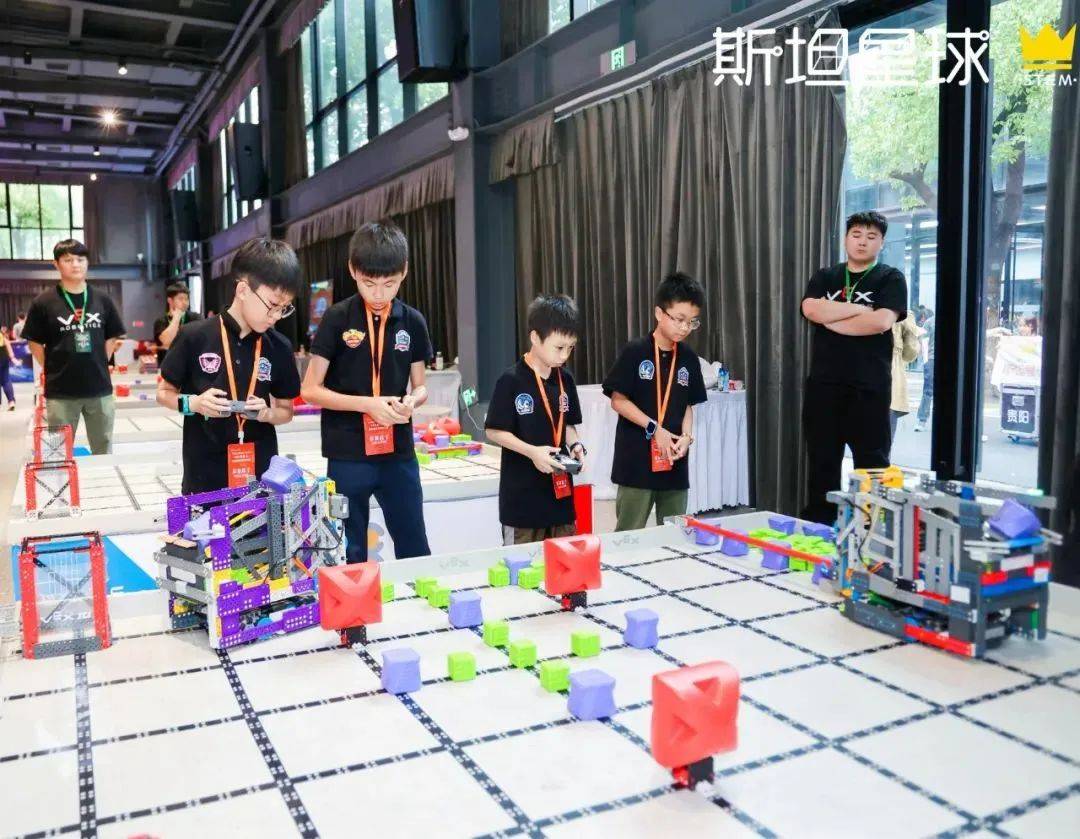星球VEX｜斯坦星球VEX精英机器人走读营，10天沉浸式学习，冠军教练团指导，热血机甲实战！