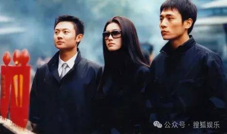 从爆红到突然消失好几年,再出现已经胖到大家不敢认了?