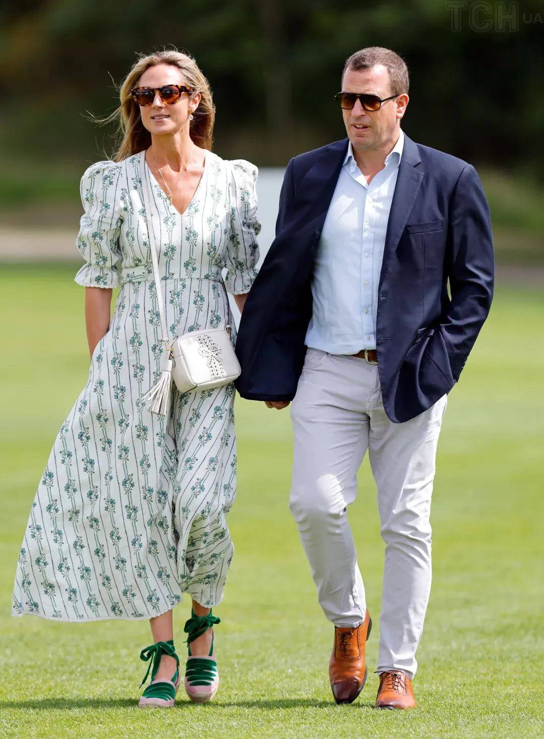 45岁离异带娃女护士嫁英国王室,比短剧更精彩!