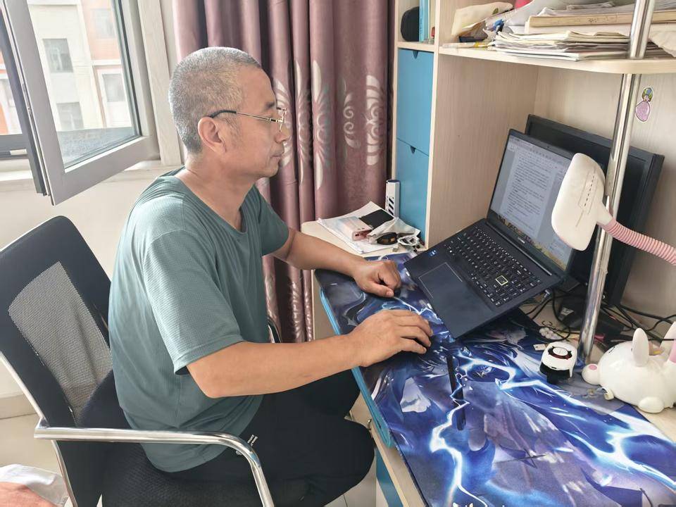 好网民·在东营|索志河:以笔为犁,书写黄土地上的文学梦