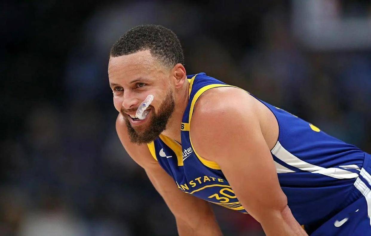 库里60小时狂揽3500万美元!FTX破产案后仍胜诉,他的商业帝国比篮球更疯狂