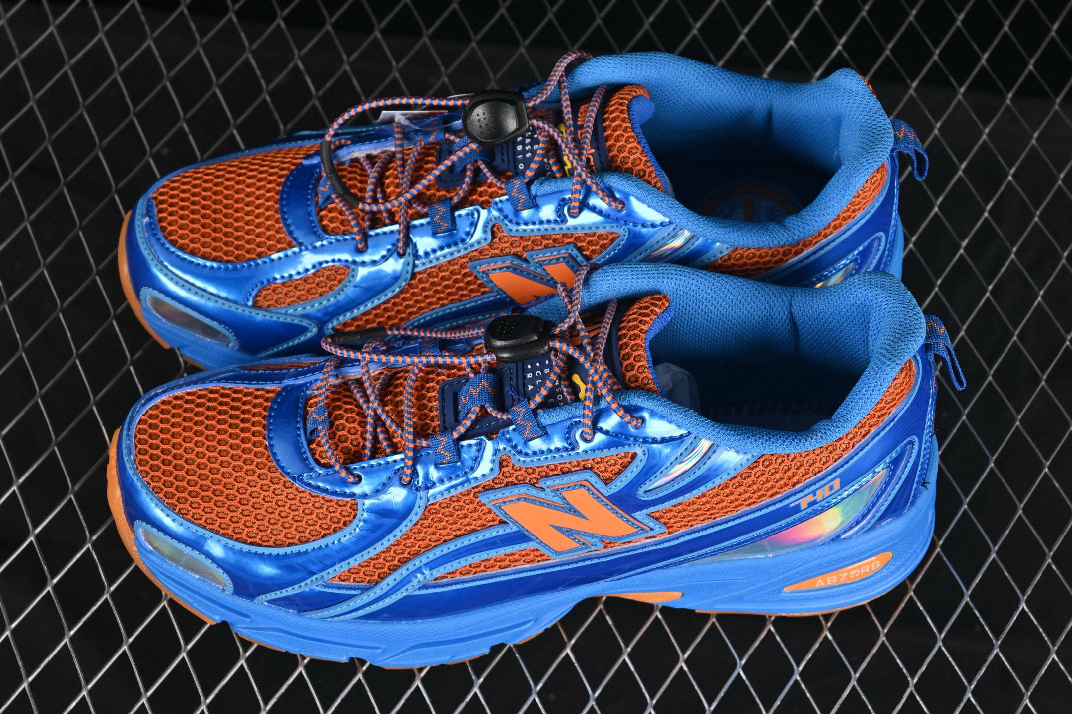 新百伦 Aminé x New Balance 740V2 Benson Tech 蓝橙轻便复古运动跑步鞋
