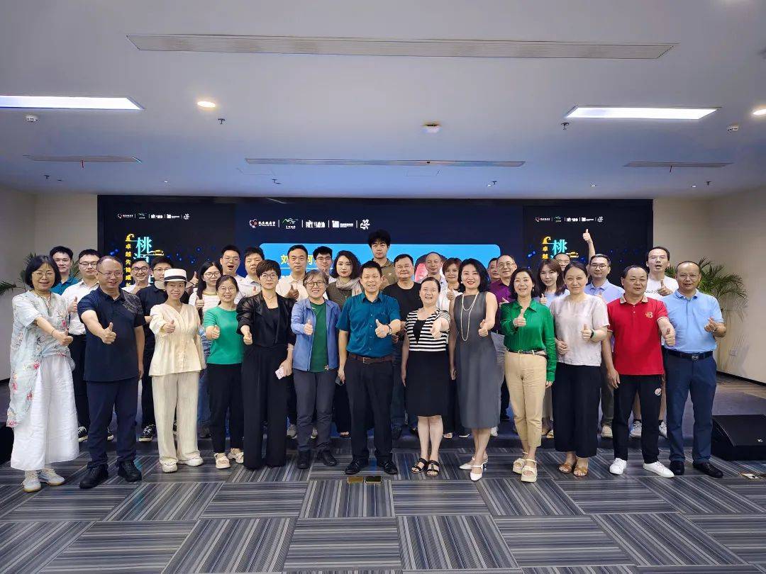 南方略咨询董事长刘祖轲受邀在湾区宜昌智库大讲堂带来《LTC数字化营销与爆品打造》主题分享