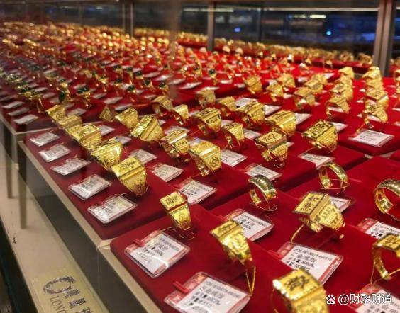 今日金价（10月16日）今日黄金价格多少钱一克，金价最新行情！